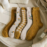 Wexleyjesus Warm Woman Socks Fashion Floral Embroidery Yellow Frilly Socks Women Harajuku Retro Wool Cashmere Thermal Warm Socks Women