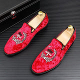 New Luxury Men's pointed Embroidered velvet oxford shoes Male slip-on  wedding dress Homecoming shoes Sapato social masculino