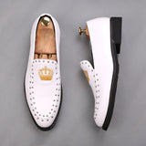 2023 New Men's Designer Britain crown embroidery gentleman flats Casual Shoes wedding dress prom shoes Sapato Social Masculino