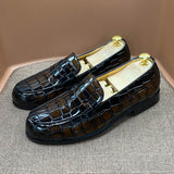 New Genuine Cow Leather Men Causal Loafer Shoes Men's Flats Luxury Crocodile Pattern Patent Leather Slip on Formal Men Loafers