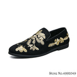 New Luxury Designer Men Suede Nationality Embroidery Casual Loafer Dress Wedding Shoes Driving Flats Footwear Moccasins