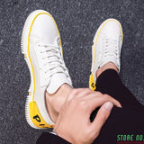 High Quality New Spring 2021 Mens Casual Shoes Comfortable Flat Male Sneakers Fashion Outdoor White Breathable Non Leather Shoes