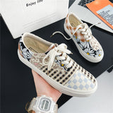 Colorful Print Canvas Shoes Men Espadrilles Rainbow Graffiti Men Vulcanized Shoes Casual Canvas Skateboard Shoes zapatos de lona