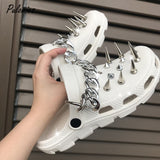 2022 Summer Women Shoes With Charms Chain Rivet Punk Clogs Garden Shoes Cool Girl Sandals Antiskid Flip Flops Female Slippers