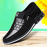 Men's leather casual shoes sneakers fashion trend flat all-match leather shoes work leather leather large size 2021 new shoes